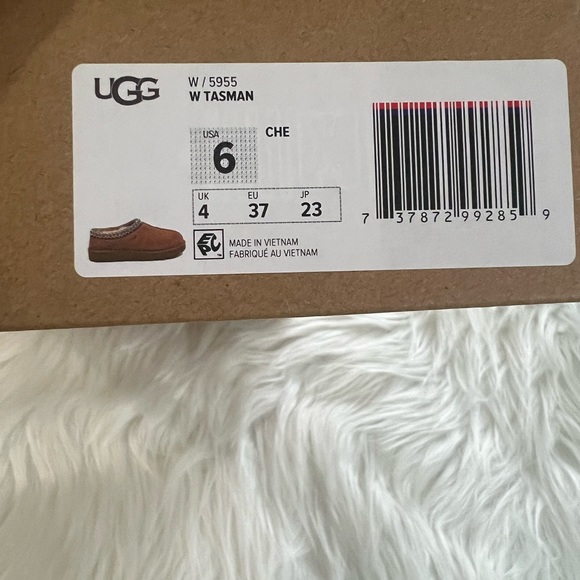 New in Box Ugg Tasman Sandal Shoes size 6 - Picture 10 of 10